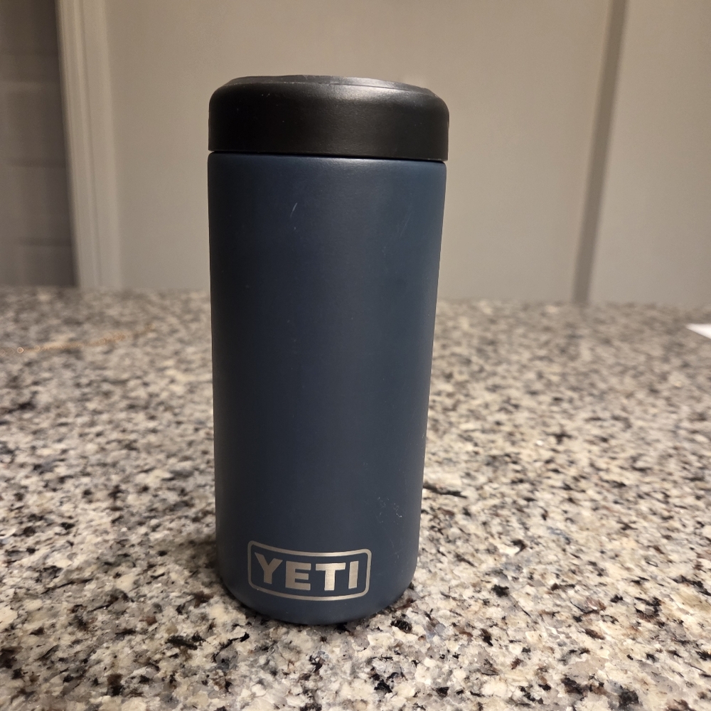 YETI Insulated Slim Can Colster Navy And Black